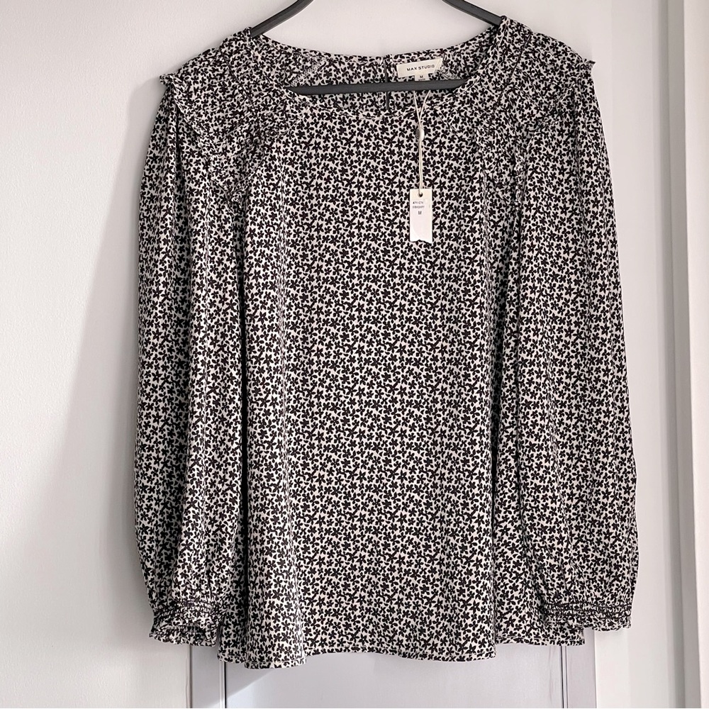 NWT MAX STUDIO Floral Black and White Blouse
